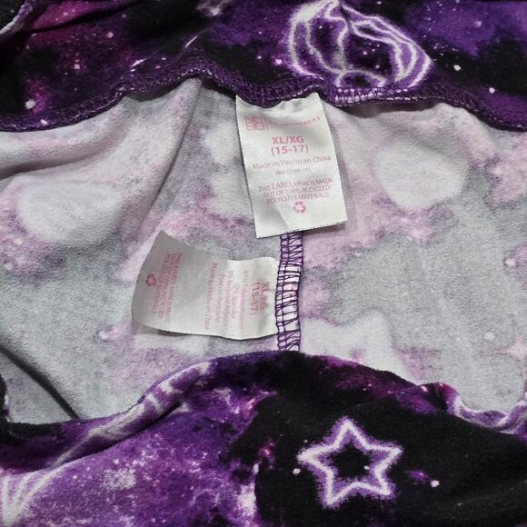 No Boundaries Vibrant Multi Color Space & Purple Galaxy All Over Print Leggings - Picture 8 of 10